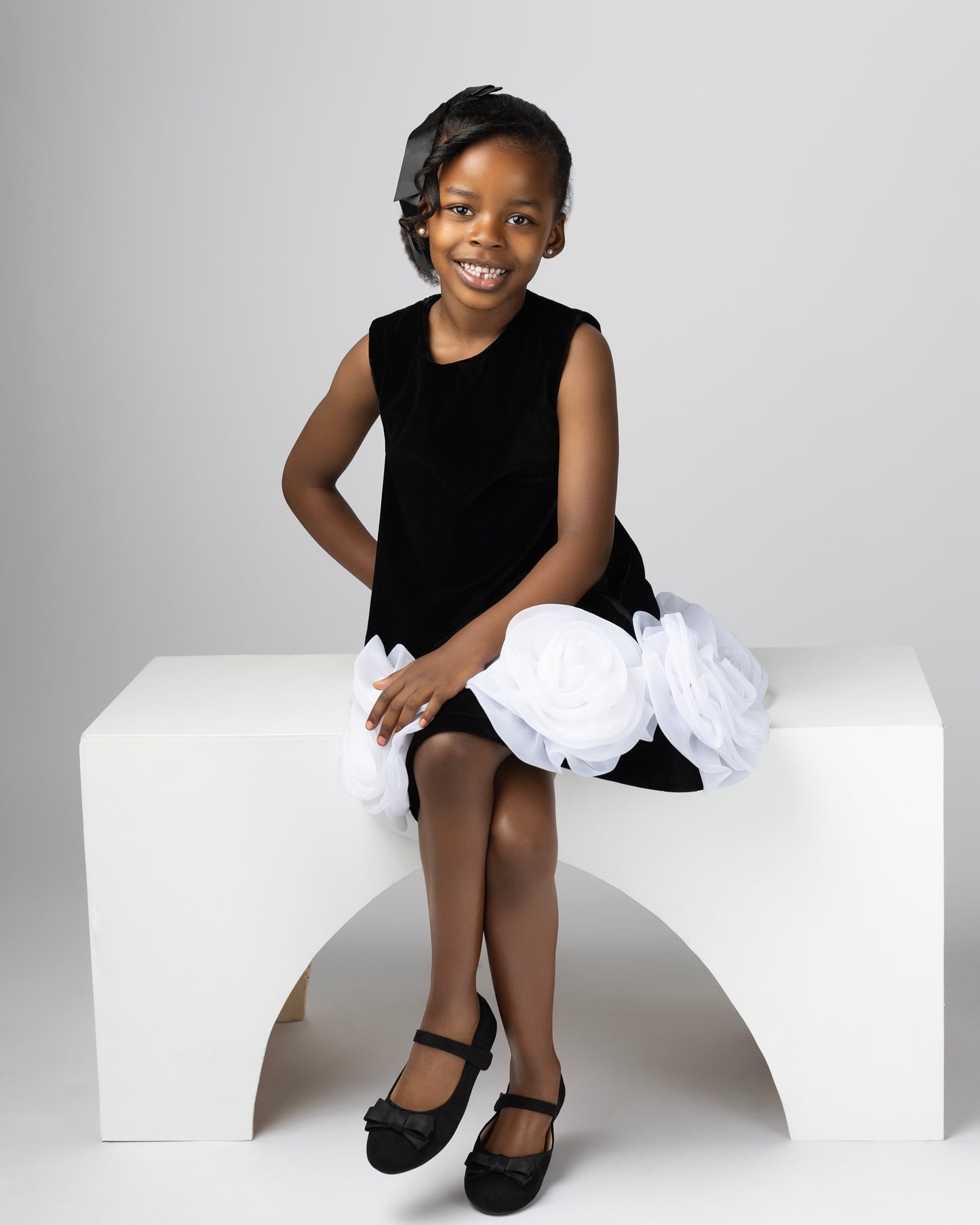 Chic Black Velvet Flower Girls Dress Set